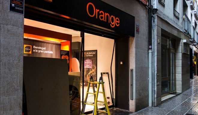 orange-berga-robatori