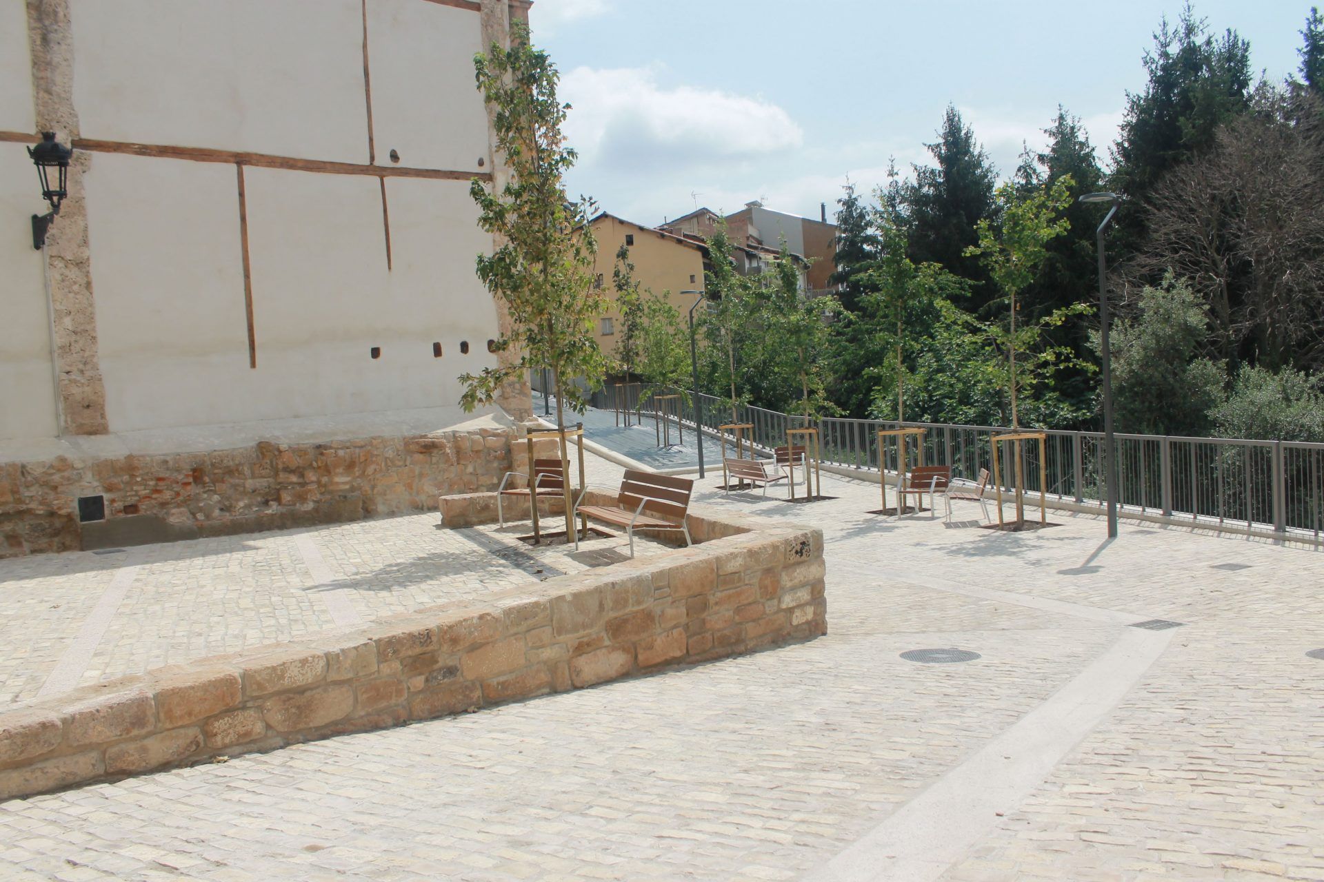 El carrer Harmonia, després de les obres d'urbanització