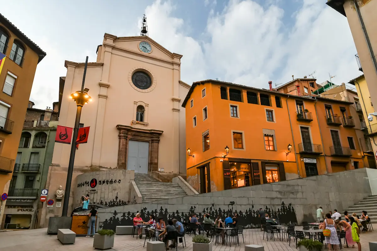 Plaça de Sant Pere de Berga | Jorge Franganillo