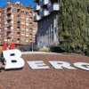 Prova de les lletres de 'Berga' a la rotonda del parc de les Aubes, aquest dissabte | BeGI
