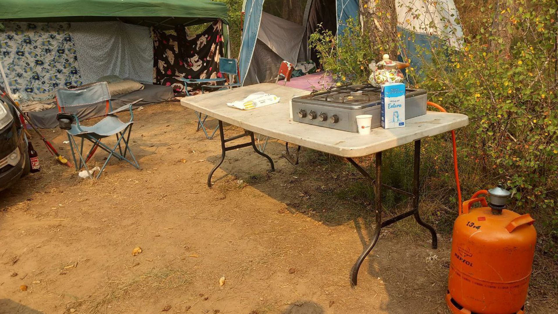 Denunciats pels Mossos per fer foc al bosc amb un fogonet de butà | Mossos d'Esquadra