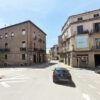 Plaça de la Creu, a Berga, amb l'estació d'autobusos