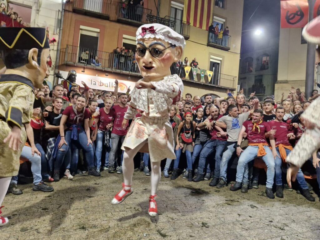 Xavi Rossinyol, al salt de nans nous de la Patum completa de dijous de Corpus del 2026 | Maite Flores