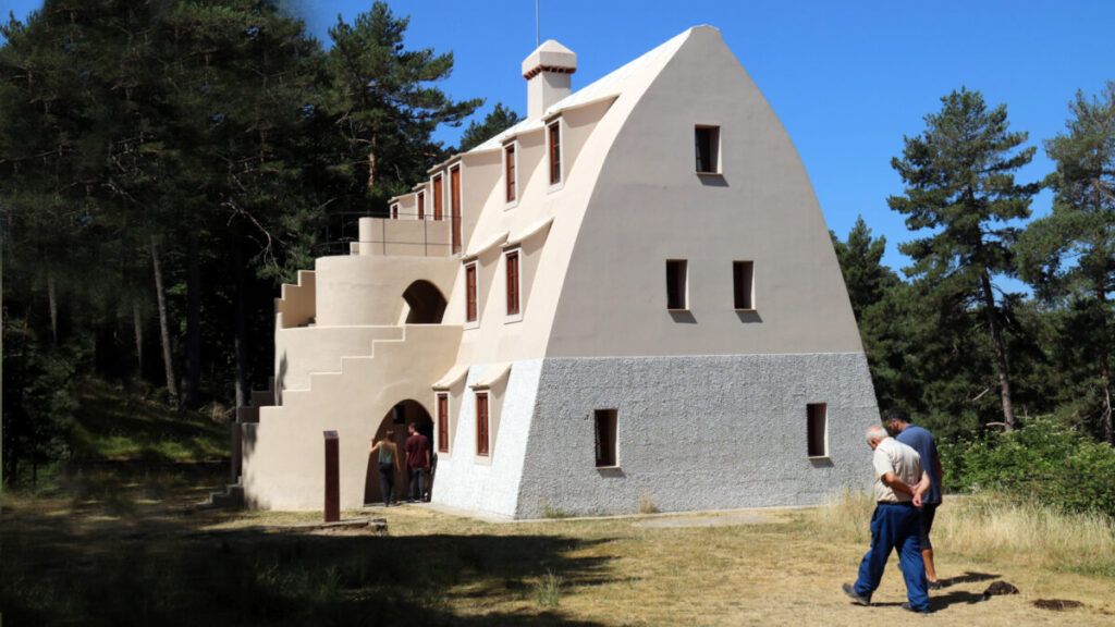 El Xalet del Catllaràs, una de les obres més singulars de Gaudí | Nia Escolà/ACN